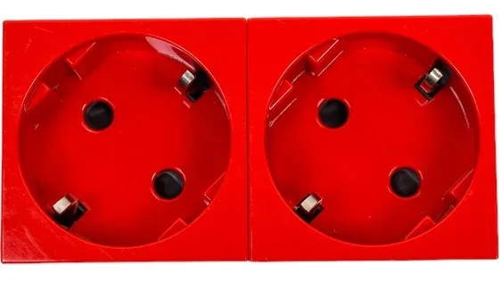 Блок электрических розеток Legrand Mosaic, 2хSchuko, 16А, 250В, под углом 45°, автоматические клеммы, 4 модуля, красный.