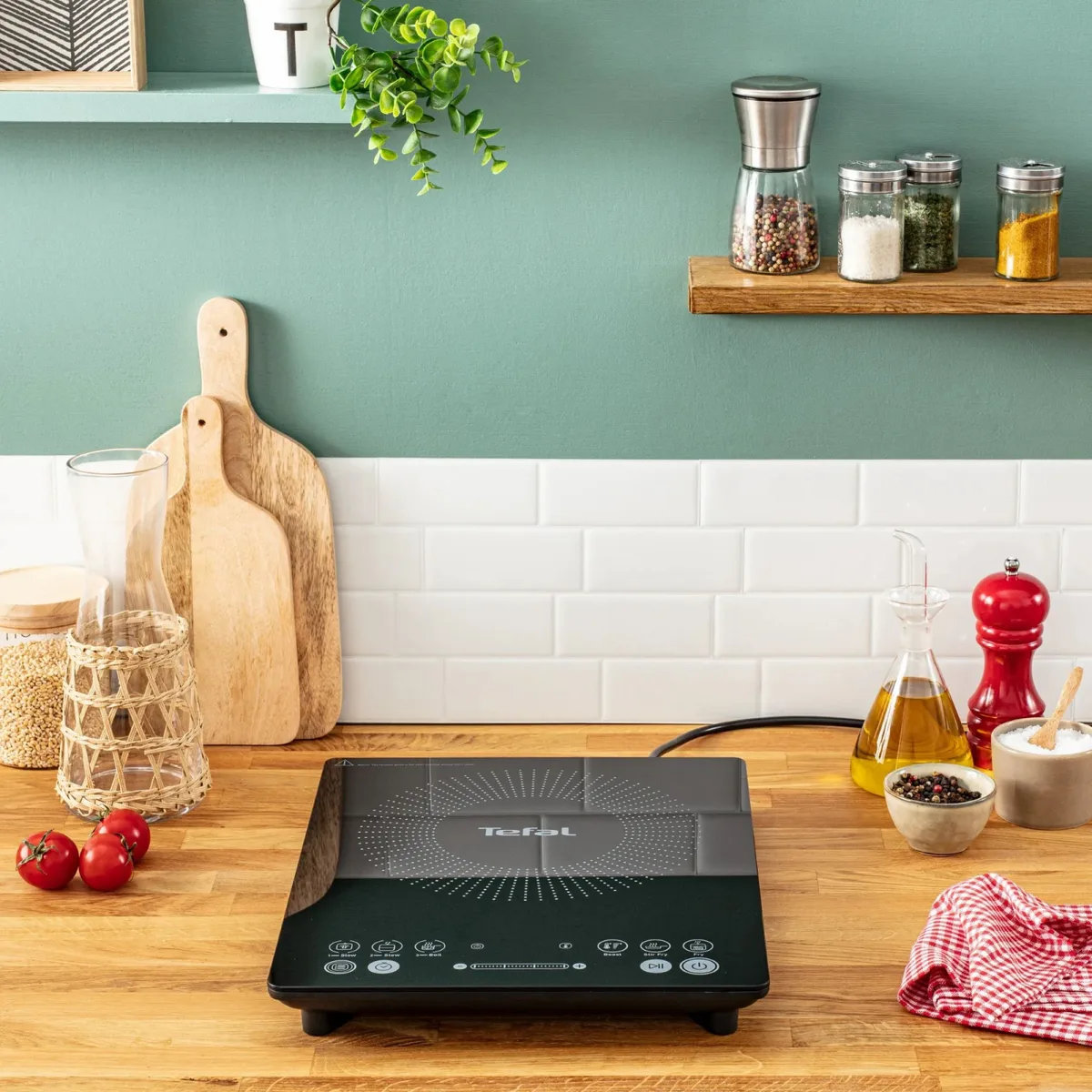 Індукційна настільна плита Tefal Everyday Slim, 1 конфорка, 2.1 кВт, сенсорне керування, 6 програм.