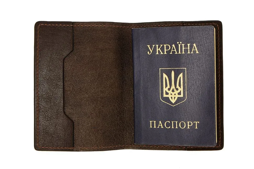 Обкладинка для паспорта Grande Pelle з натуральної телячої шкіри темно-коричнева унісекс гаманець для документів.