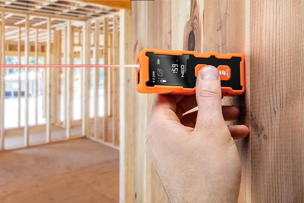Лазерный дальномер Neo Tools, диапазон 02-20м, точность ±2мм, вес 02кг.