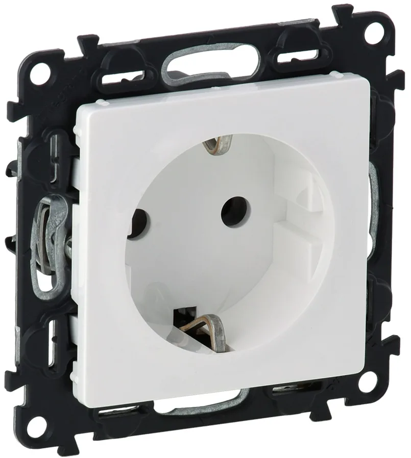 Розетка Schuko Legrand Valena LIFE, 16А, 250V, автоматичні клеми, білий