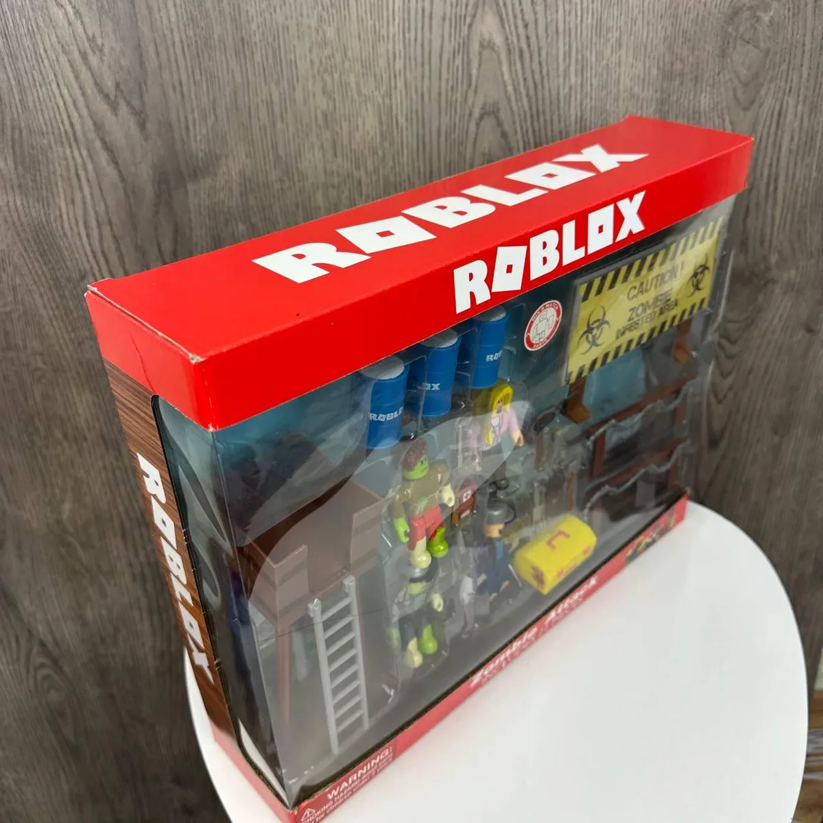 Игровые фигурки Roblox набор из 9 персонажей пластик 35х27,5х8,5 см разные цвета