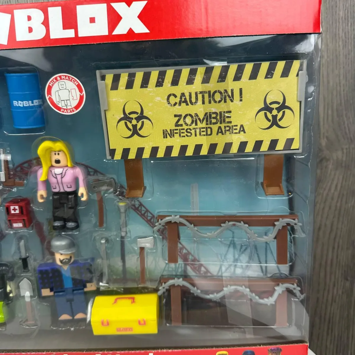 Игровые фигурки Roblox набор из 9 персонажей пластик 35х27,5х8,5 см разные цвета