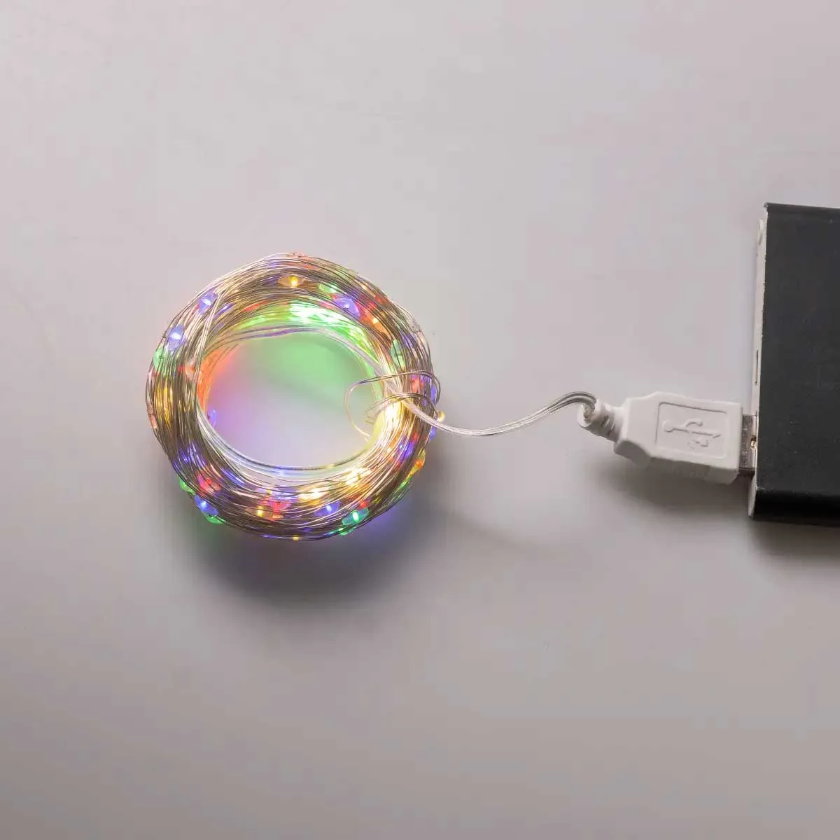Гирлянда светодиодная 20 м разноцветная USB 200 led белый провод