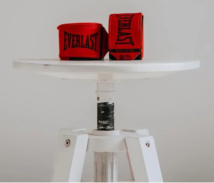 Бинти Everlast нейлонові 180 см червоні