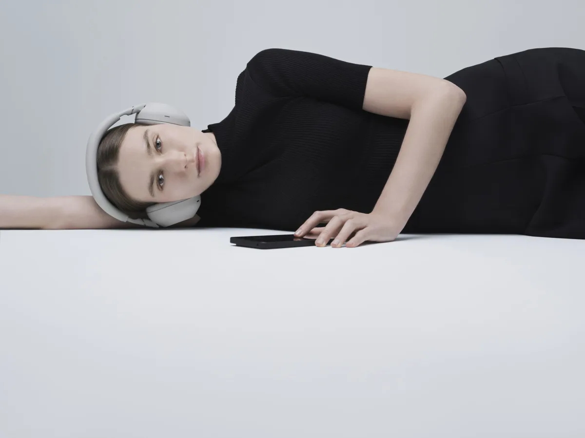 Наушники Over-ear Sony WH-1000XM6 BT 5.3, ANC, Hi-Res, AAC, LDAC, LC3, Wireless, Mic, Серебристый