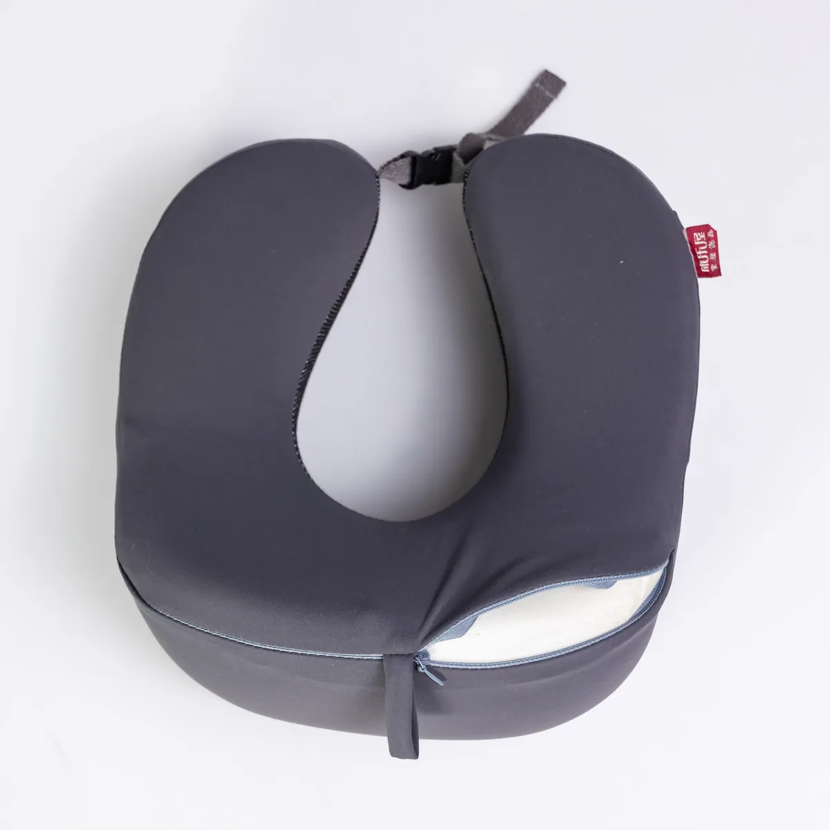 Подушка для шеи Camelback велюр 25х25х14 см серая Memory Foam