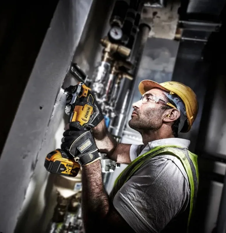 Аккумуляторный многоцелевой инструмент DeWalt XR Li-ion 18В 20000 об/мин 11 кг.