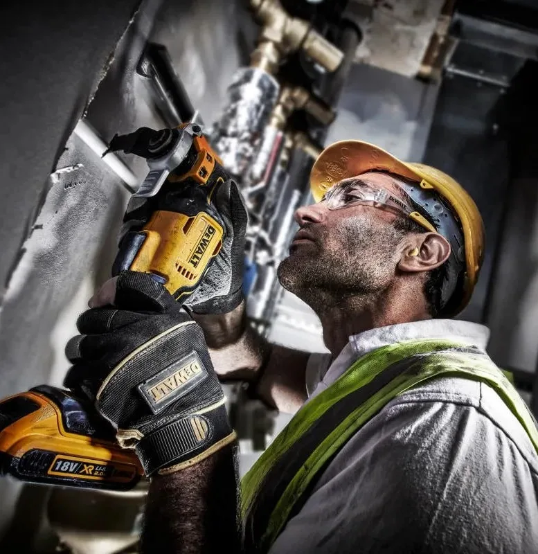 Аккумуляторный многоцелевой инструмент DeWalt XR Li-ion 18В 20000 об/мин 11 кг.
