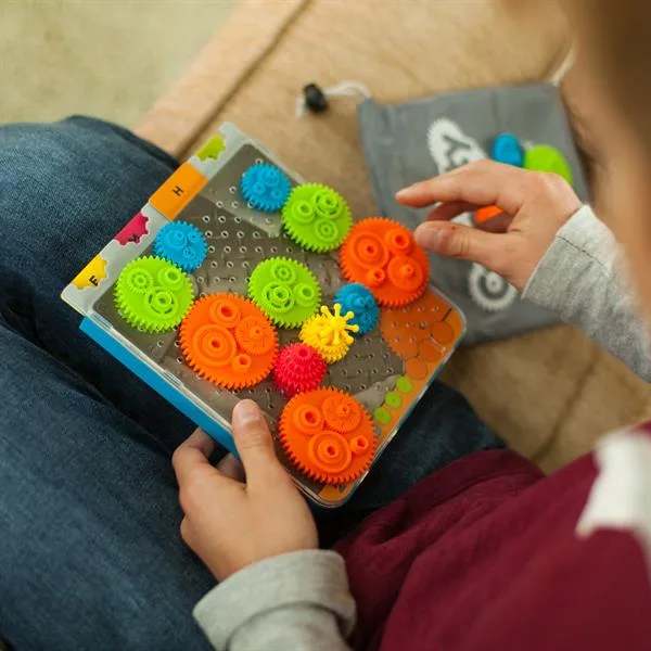Гра-головоломка Fat Brain Toys пластикова 23х19 см різнокольорова шестерня