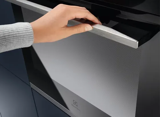 Електрична духова шафа Electrolux 72 л піролітичне очищення 59,5х59,4х56,7 см чорна