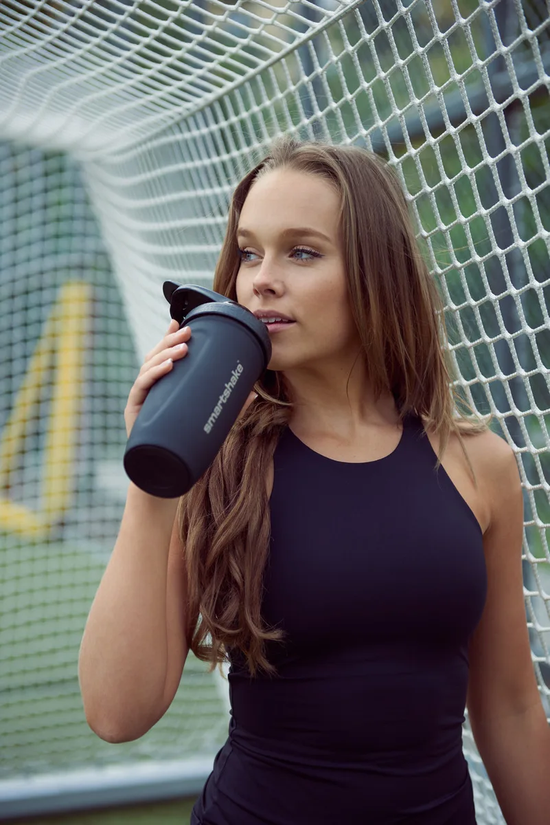 Шейкер спортивний SmartShake нержавіюча сталь 900 мл чорний