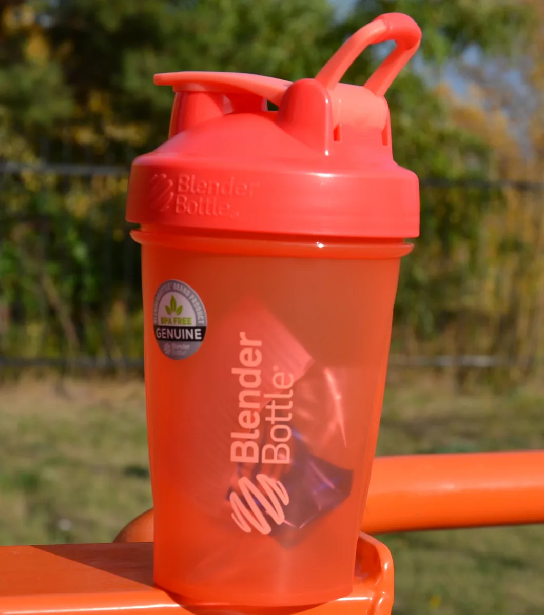 Шейкер спортивний BlenderBottle Tritan 590 мл Помаранчевий