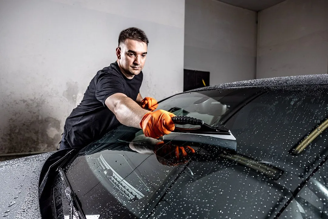 Скребок Neo Tools для видалення води 9,5х30 см гумовий зелений