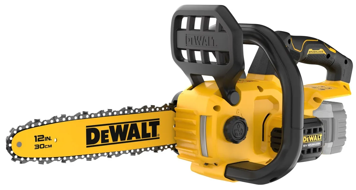 Акумуляторна ланцюгова пила DeWALT XR Li-Ion 18В з шиною 30 см та ланцюгом Oregon 3/8, 1.1 мм, вага 2.7 кг (без акумулятора та зар