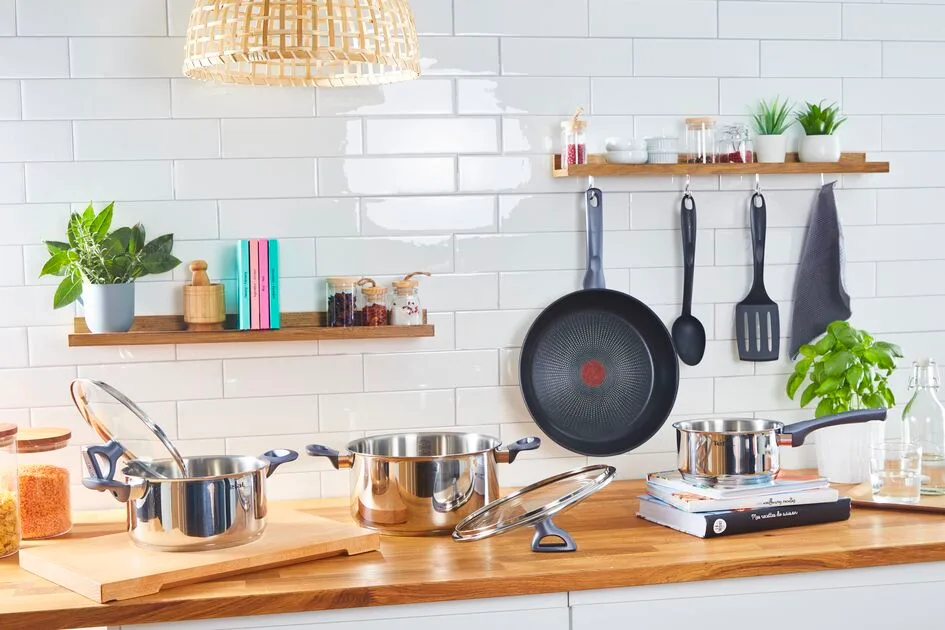 Набор посуды Tefal нержавеющая сталь 11 предметов черный
