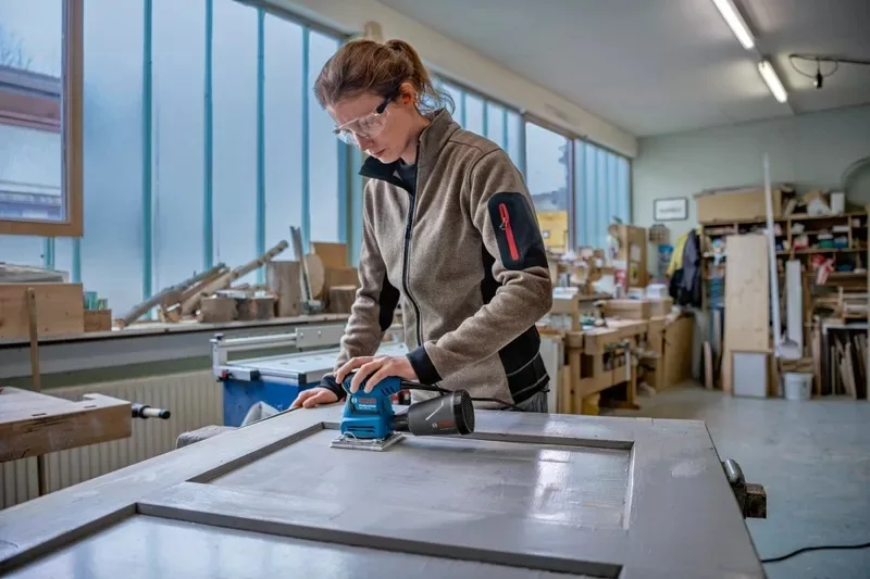 Эксцентриковая шлифмашина Bosch Professional GSS 160, 180 Вт, 24000 об/мин, вес 12 кг