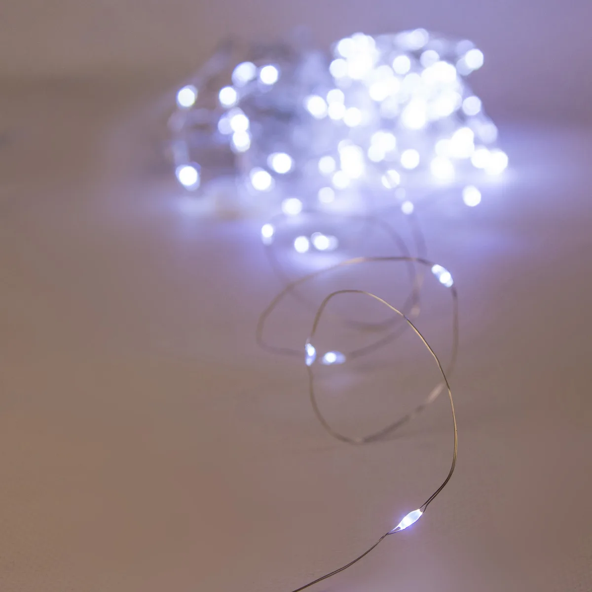 Гірлянда електрична Chomik LED 300 шт 3х3 м холодний білий USB з пультом