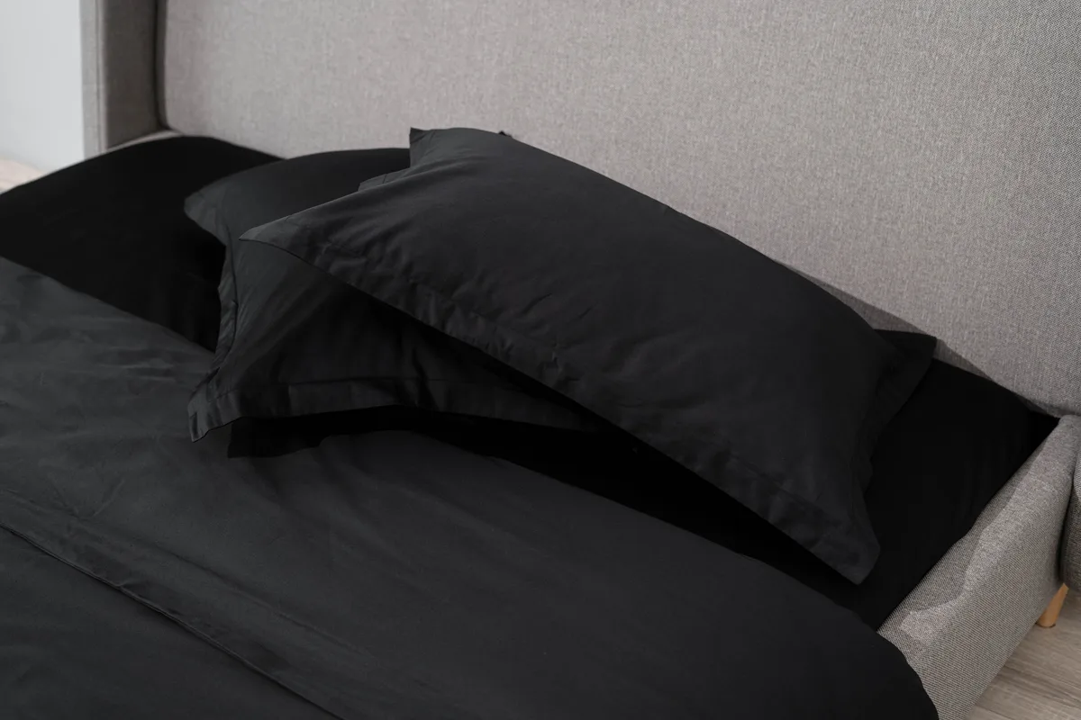 Наволочка ARDESTO MixMatch Premium, 50х70+5см, 100% бавовна, сатин, в кольорі чорний.