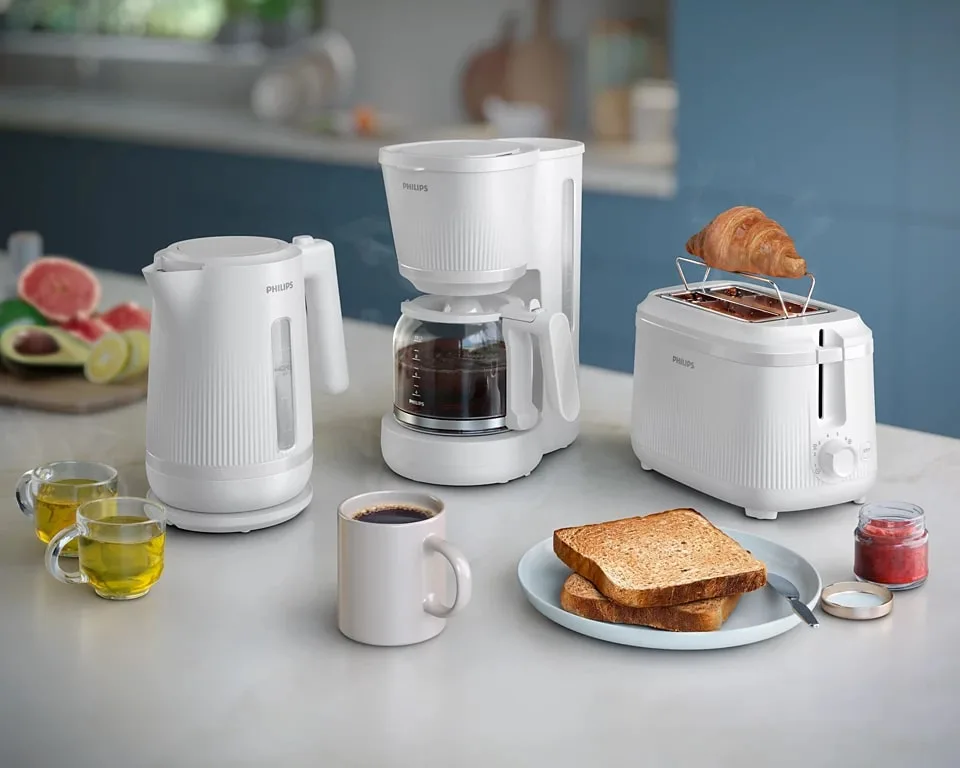 Тостер Philips 3000 Series 900Вт, пластиковий, функції підігріву та розморожування, білий.