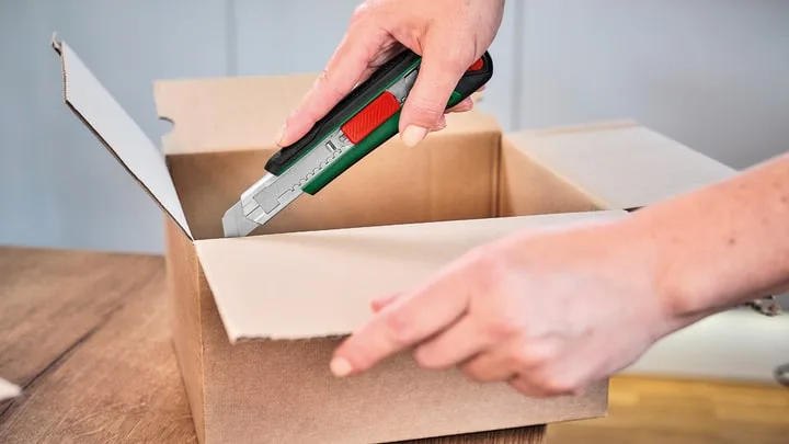 Ніж Bosch 18 мм сегментоване лезо для точного різання з пластиковим корпусом ергономічний ніж для будівництва