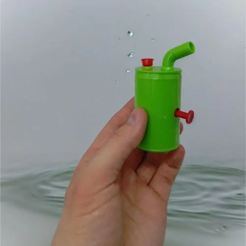 Водный пистолет MIC Банка-стрелялка 12 штук разноцветный 9 см