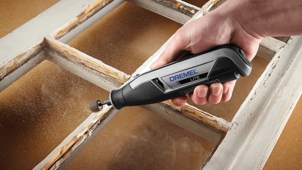 Акумуляторна шліфувально-гравірувальна машина Dremel Lite 7760-15 3.6В з 15 насадками, 8000-25000 об/хв, 1х2А·год.