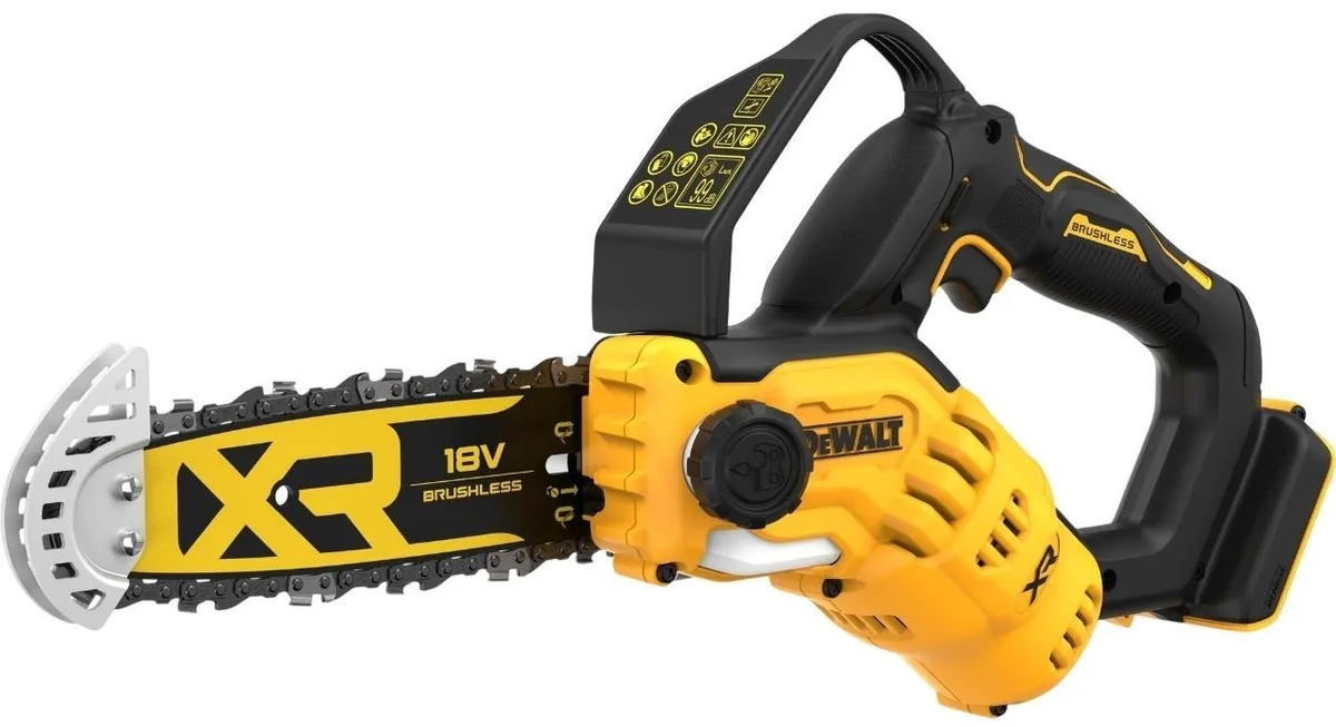Акумуляторна ланцюгова пила DeWalt 18В XR Li-ion, швидкість 8.6 м/с, довжина шини 20 см, вага 2.1 кг (без акумулятора та зарядного