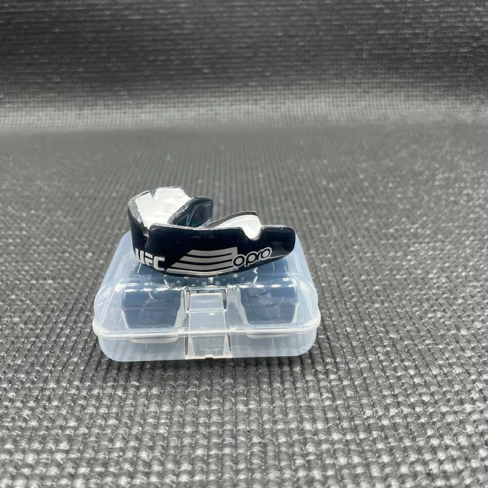 Капа OPRO Dental Grade тришарова доросла Silver/Black