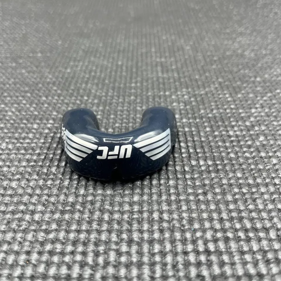 Капа OPRO Dental Grade тришарова доросла Silver/Black
