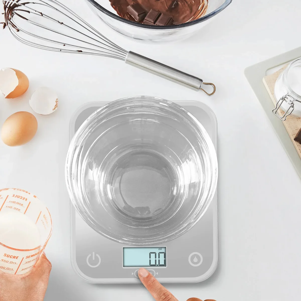 Кухонні ваги Tefal Optiss, 5 кг, з двома батарейками AAA в комплекті, скляний корпус, сріблястого кольору.