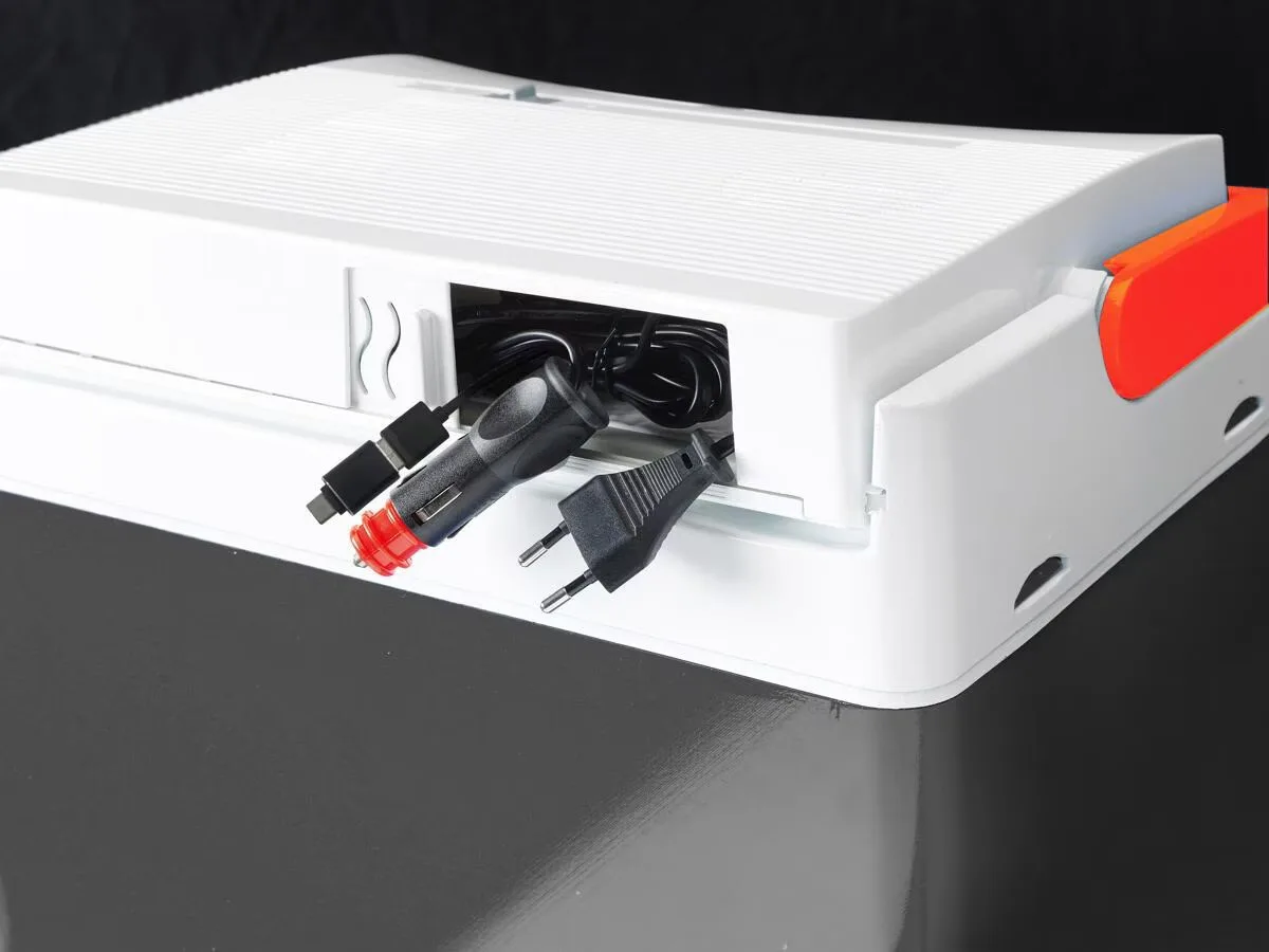 Автохолодильник Zorn термоелектричний 25 л USB 12/230 V чорний