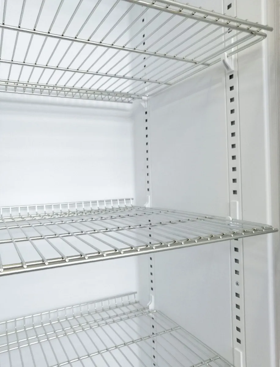 Холодильна камера Snaige 350л однодверна для зберігання продуктів морозильна камера біла