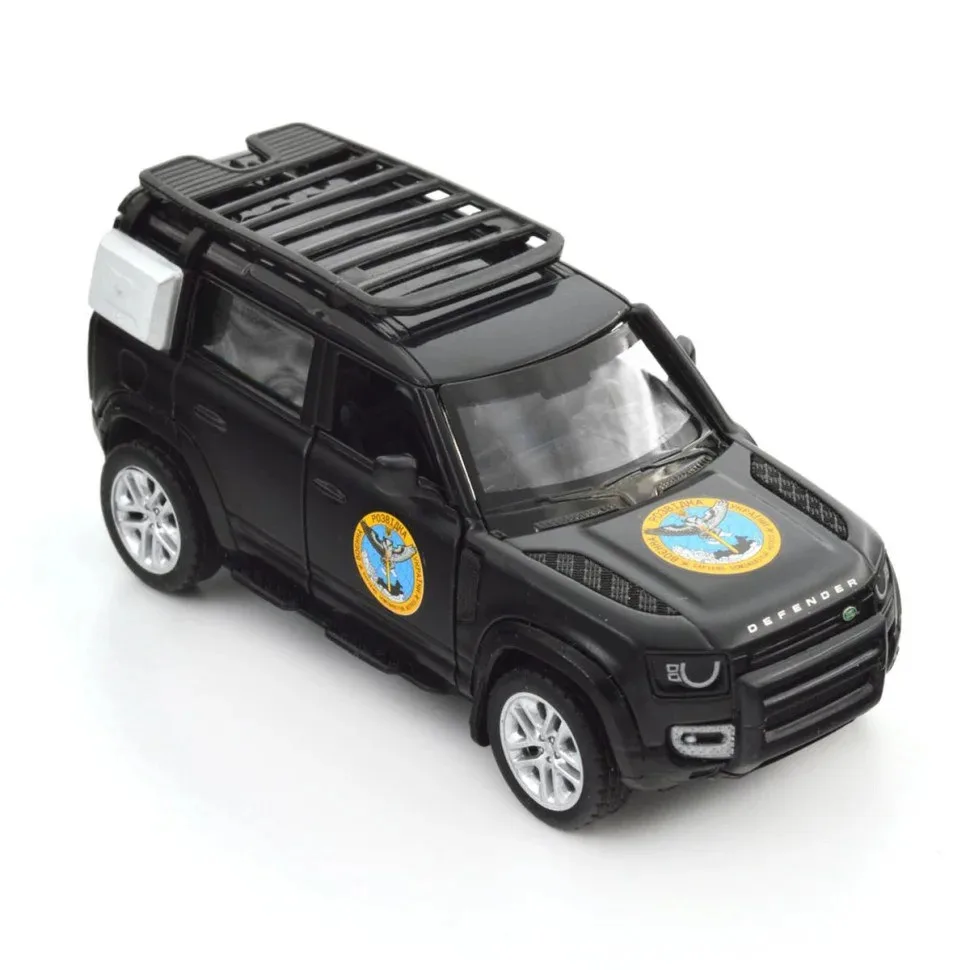 Автомодель TechnoDrive металева 1:43 зелена Шеврони Героїв Land Rover Defender 110