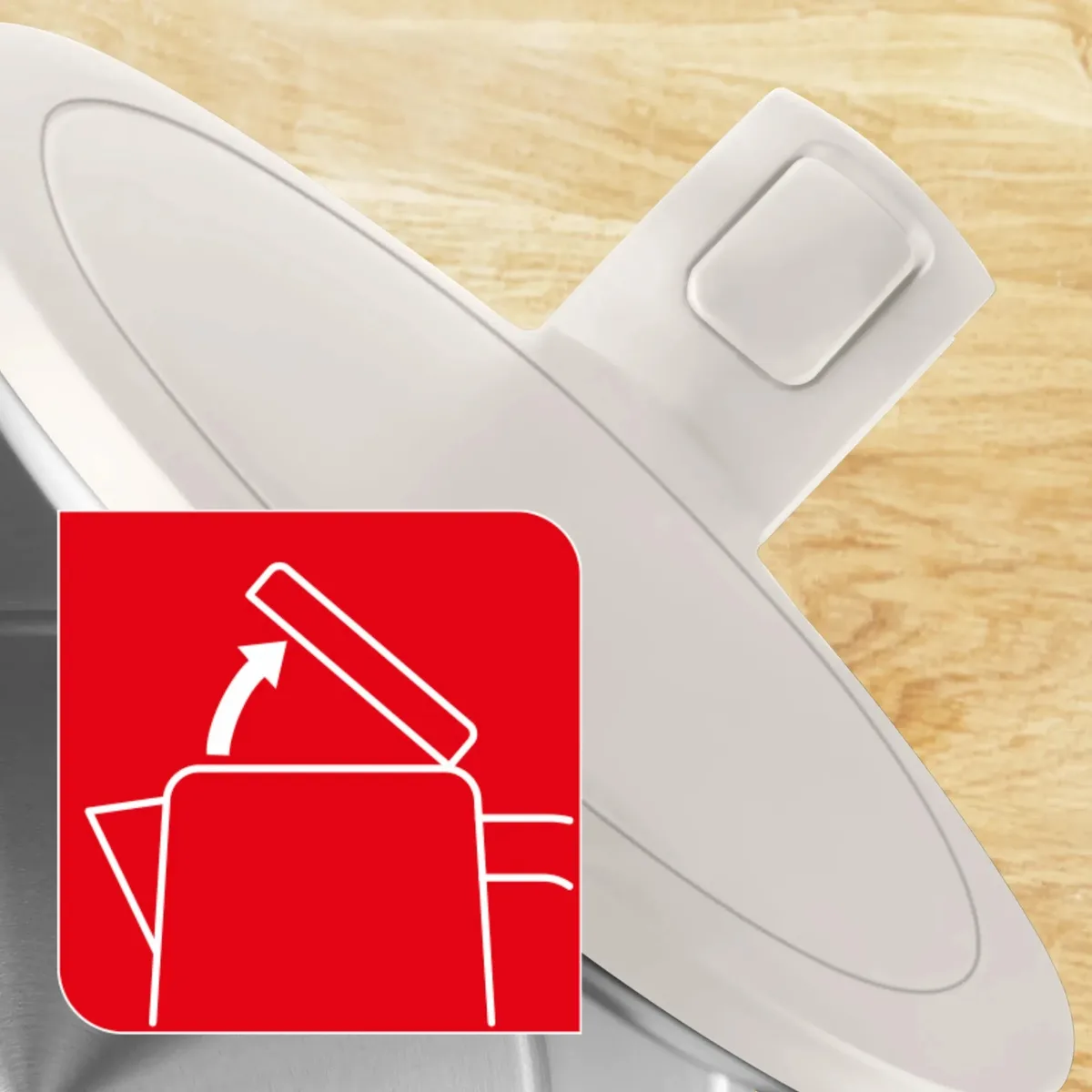 Електричний чайник Tefal Thermo Protect, 1.5л, пластиковий корпус, нержавіюча сталь, кремовий.
