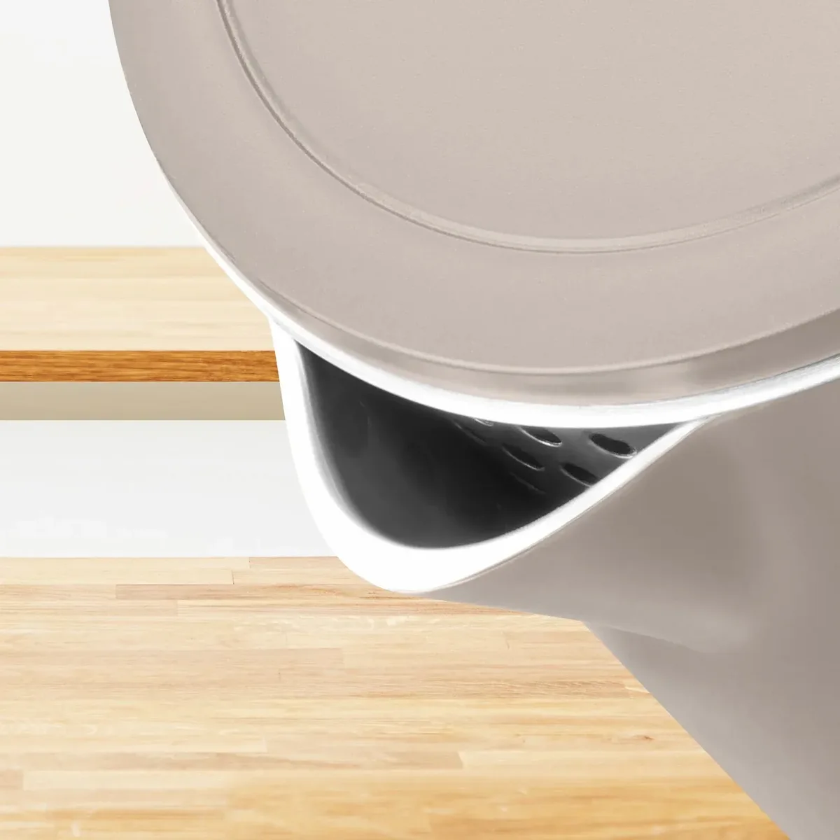 Електричний чайник Tefal Thermo Protect, 1.5л, пластиковий корпус, нержавіюча сталь, кремовий.