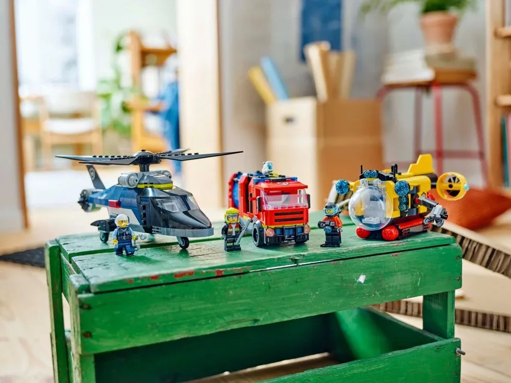 Конструктор LEGO City 874 деталей різнокольоровий для дітей від 7 років