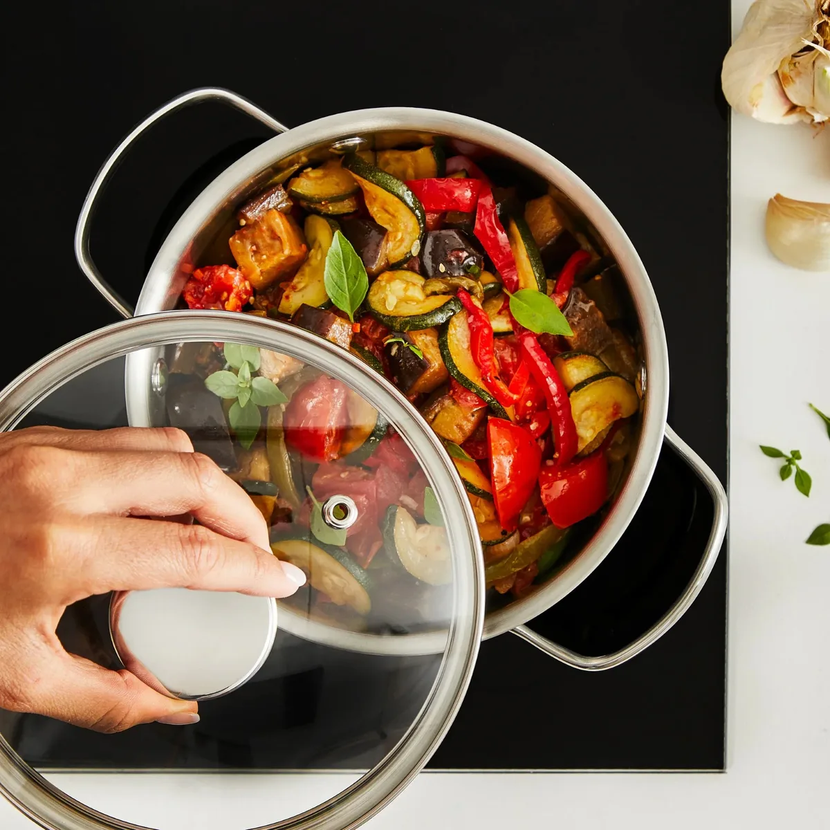Каструля Tefal Mini з кришкою, 1 л, з нержавіючої сталі та скляним покриттям.