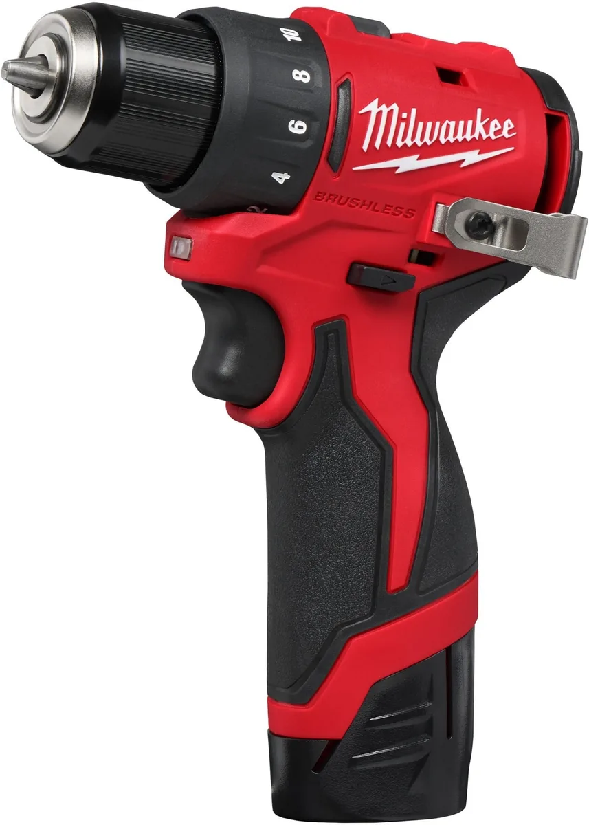 Акумуляторний шуруповерт-дриль Milwaukee M12 BLDDRC-202C 12В 2х2А·год 40Нм 0-550-1700об/хв ЗП C12C в кейсі, вага 1.2кг.
