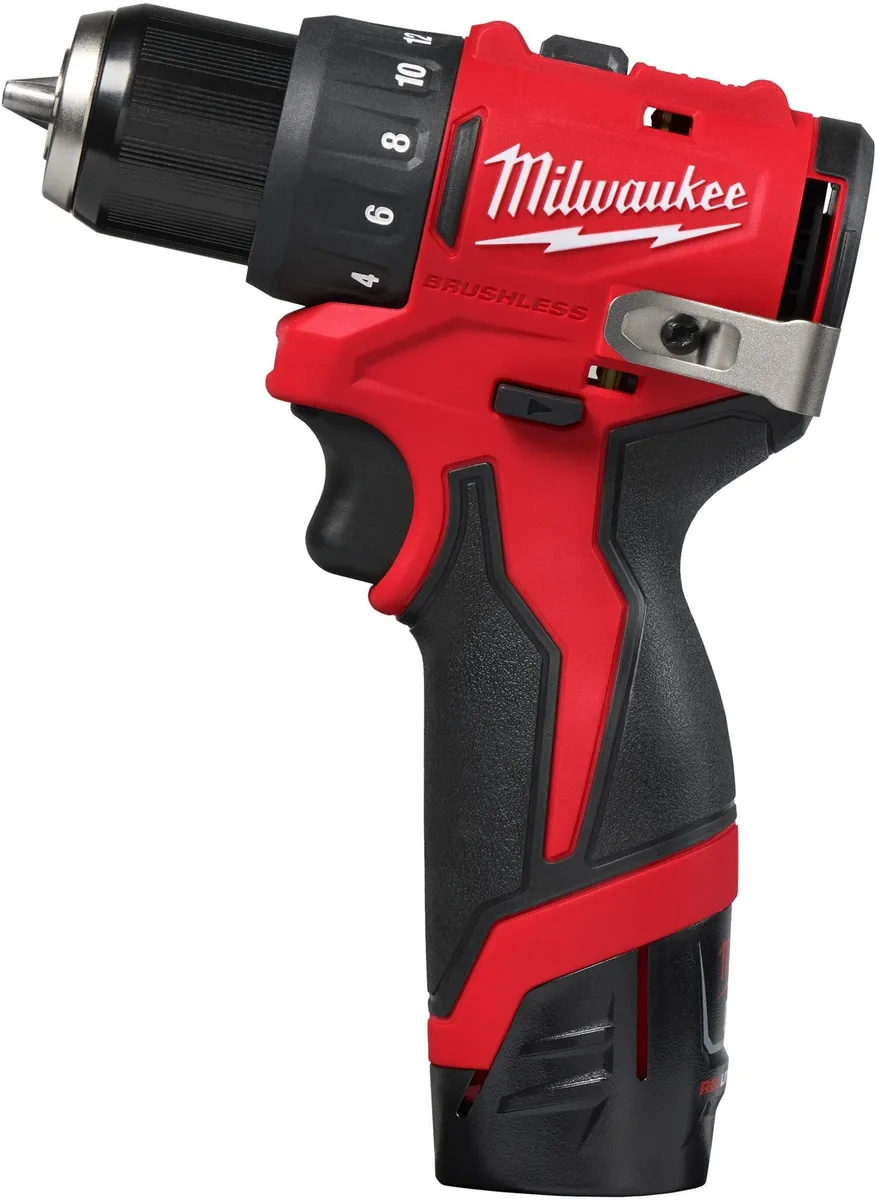 Акумуляторний шуруповерт-дриль Milwaukee M12 BLDDRC-202C 12В 2х2А·год 40Нм 0-550-1700об/хв ЗП C12C в кейсі, вага 1.2кг.