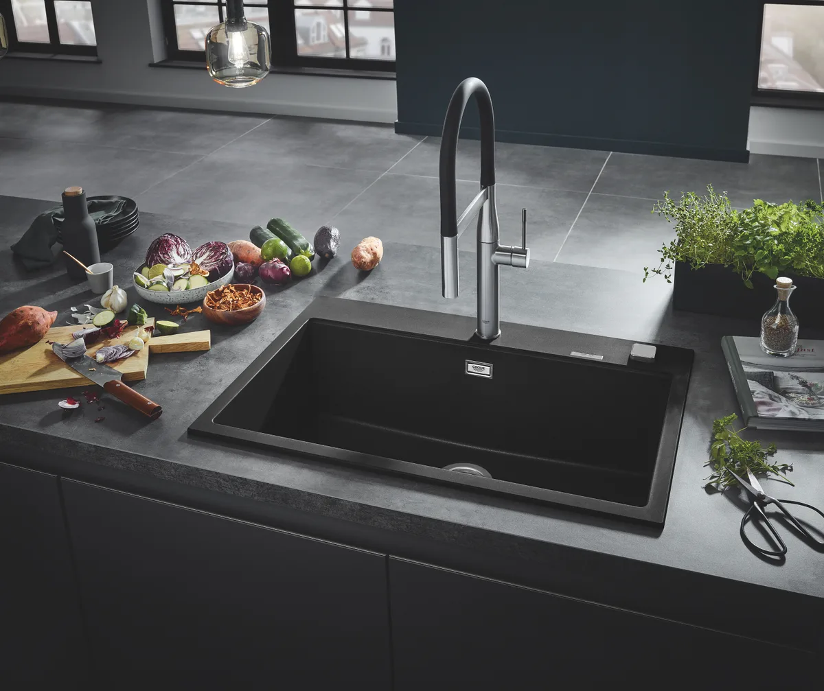 Композитна мийка Grohe гранітна 780х510х220 мм чорна матова