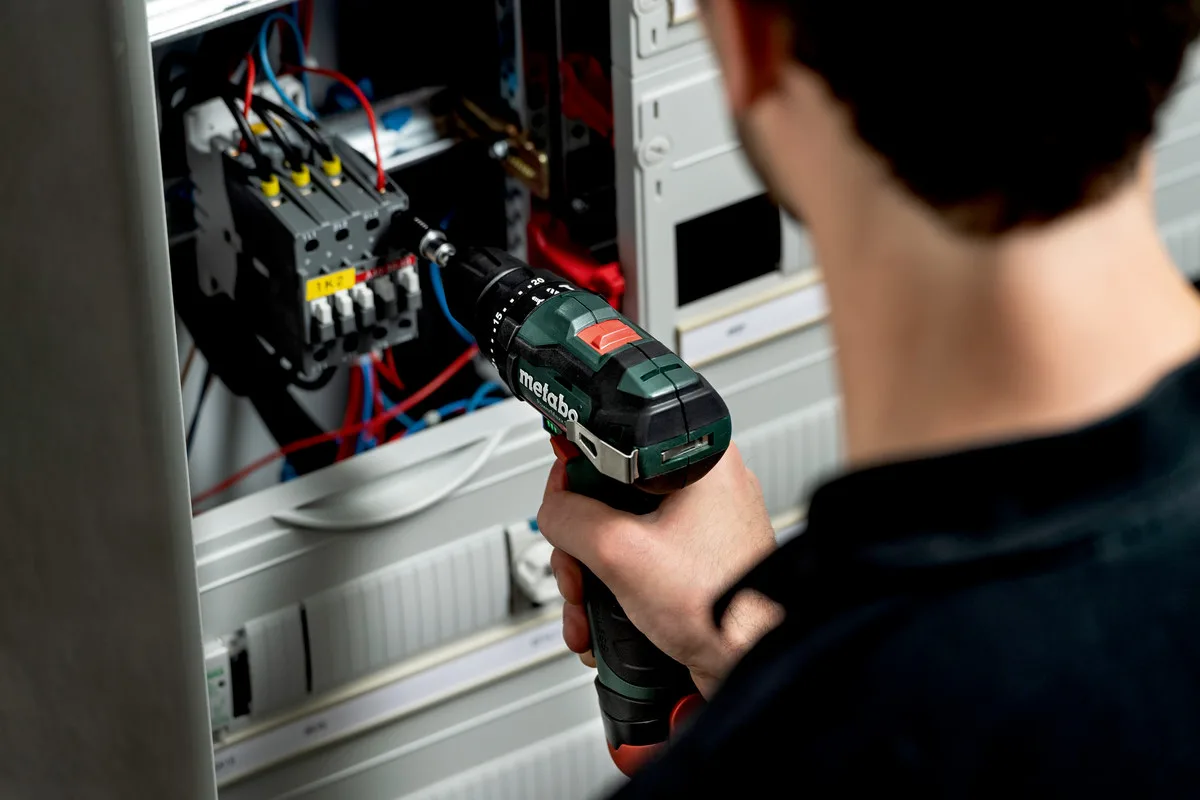 Акумуляторний ударний дриль Metabo PowerMaxx 12В 2х2А·год легкий шурупокрут для будівництва та ремонту
