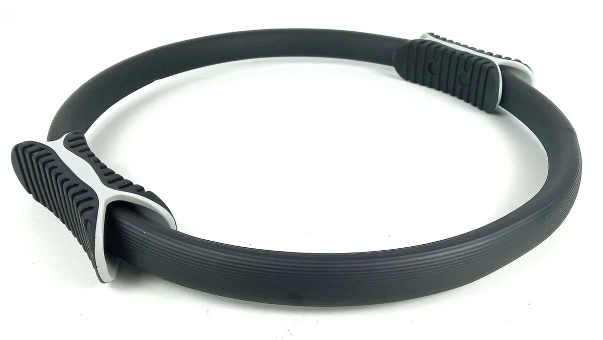 Кільце для пілатесу EasyFit поліпропілен 40 см чорне