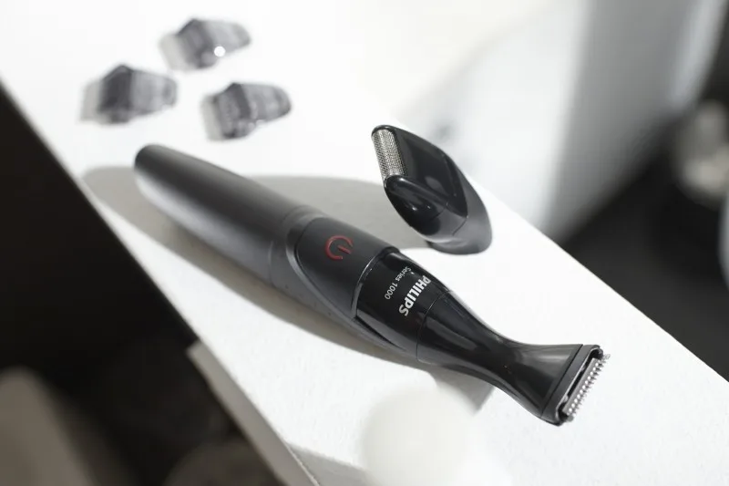 Тример Philips Multigroom Series 1000 4 насадки AA сталь чорний