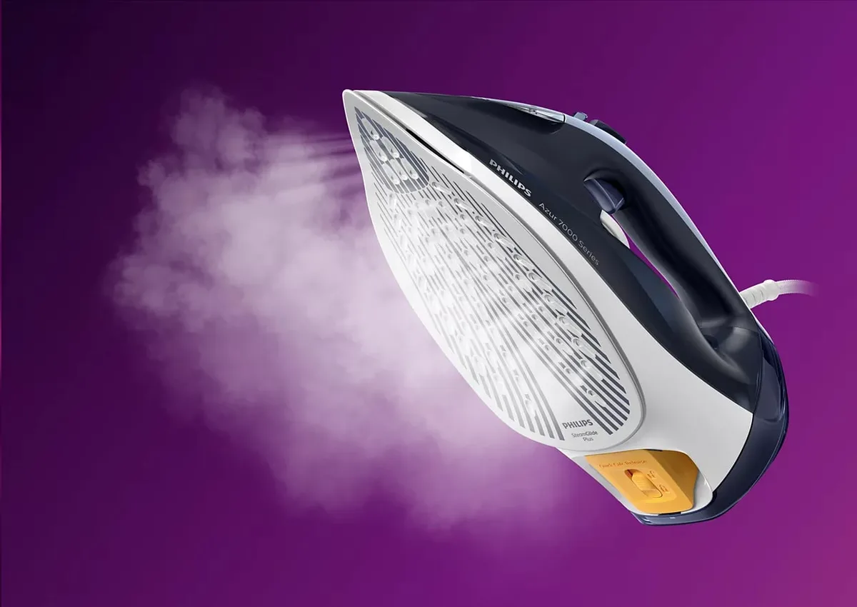 Праска Philips 7000 Series, 2800Вт, 300мл, потужний паровий удар - 250гр, постійний пар - 50гр, нержавіюча сталь, темно-синій.