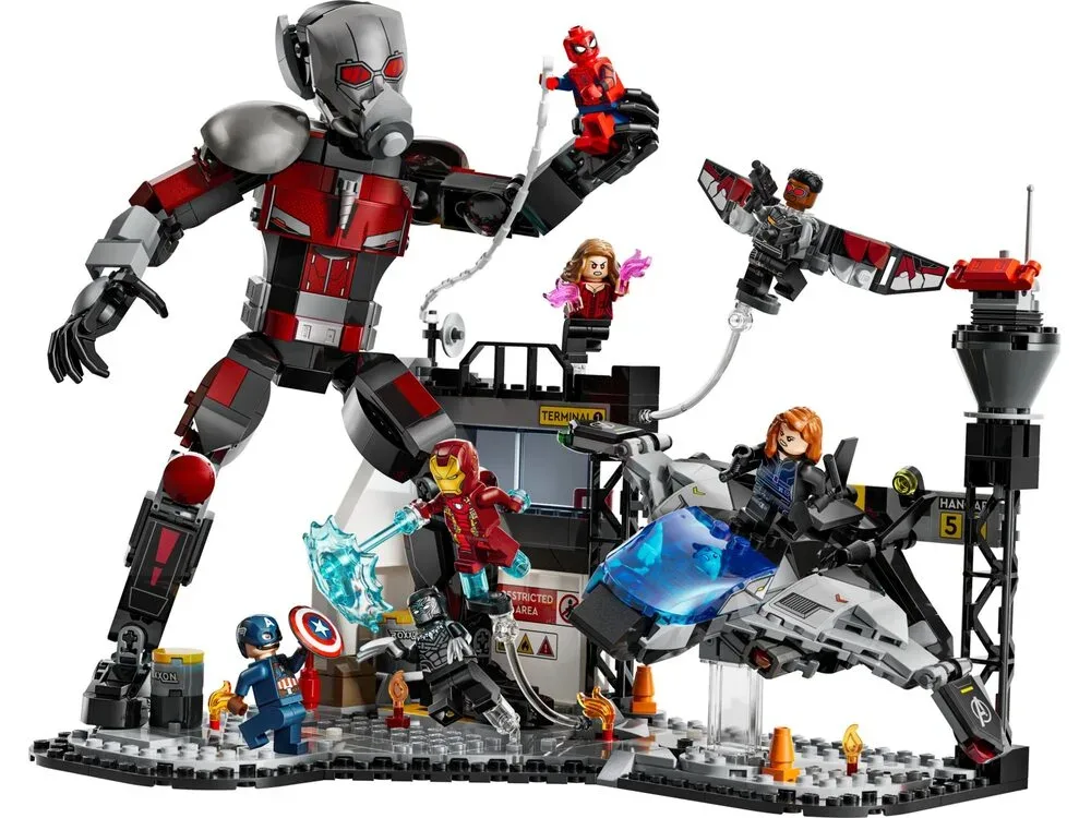 Конструктор LEGO Super Heroes 76314 різнокольоровий для дітей від 10 років