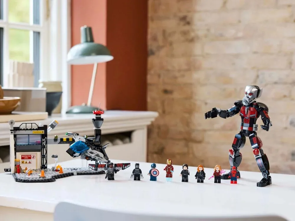 Конструктор LEGO Super Heroes 76314 різнокольоровий для дітей від 10 років