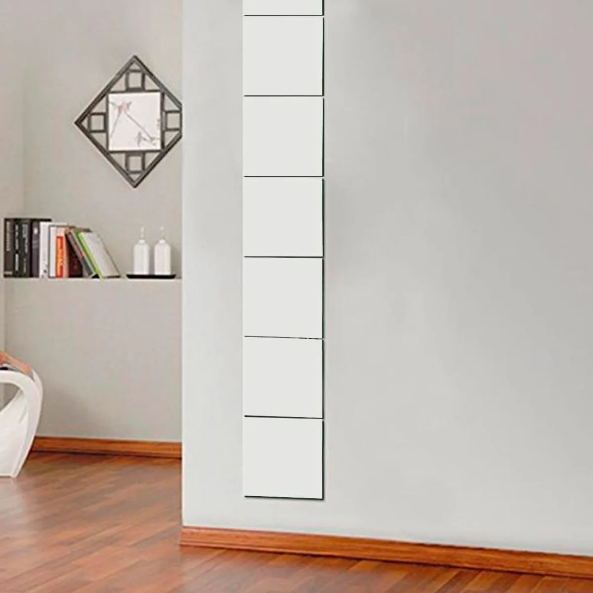 Дзеркало акрилове самоклеюче 295х295х2 мм прозоре глянсове акрил