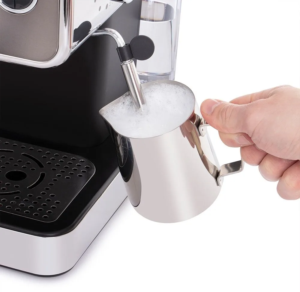 Кавоварка Russell Hobbs ріжкова Distinctions Titanium 1.1л, для меленої кави та чалд, сріблястий колір.