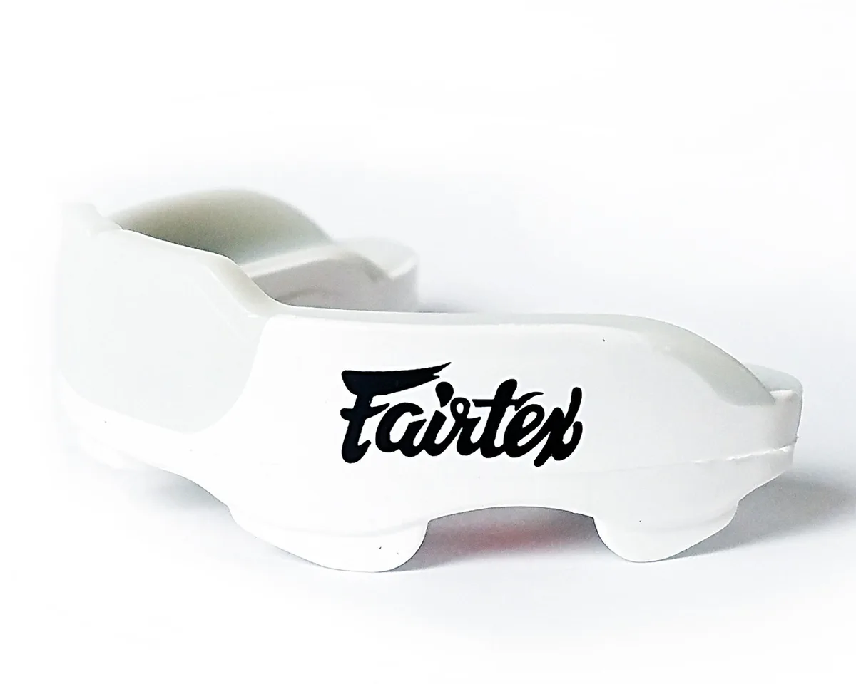 Капа Fairtex термопластик доросла біла